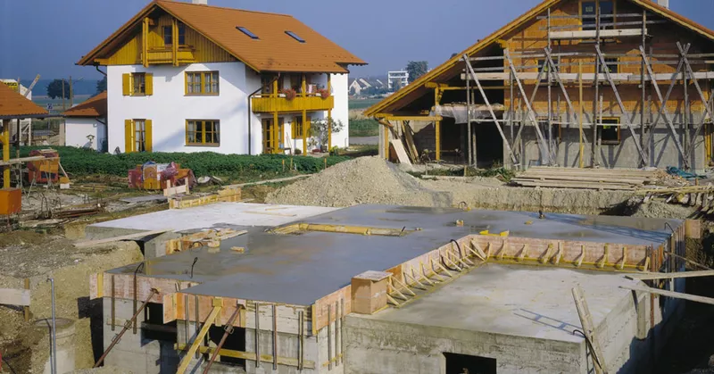 
  Conseils d'experts - des experts accompagnent la construction de la maison et vérifient le contrat de construction - Your-Best-Home.net
