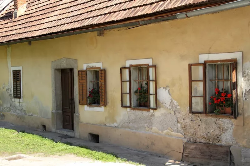 
  Koliko stanejo prenove in prenove? Pomembno: pravi izračun
